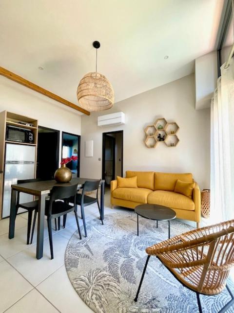Domaine Le Vaxergues Apartment Saint-Affrique Luaran gambar