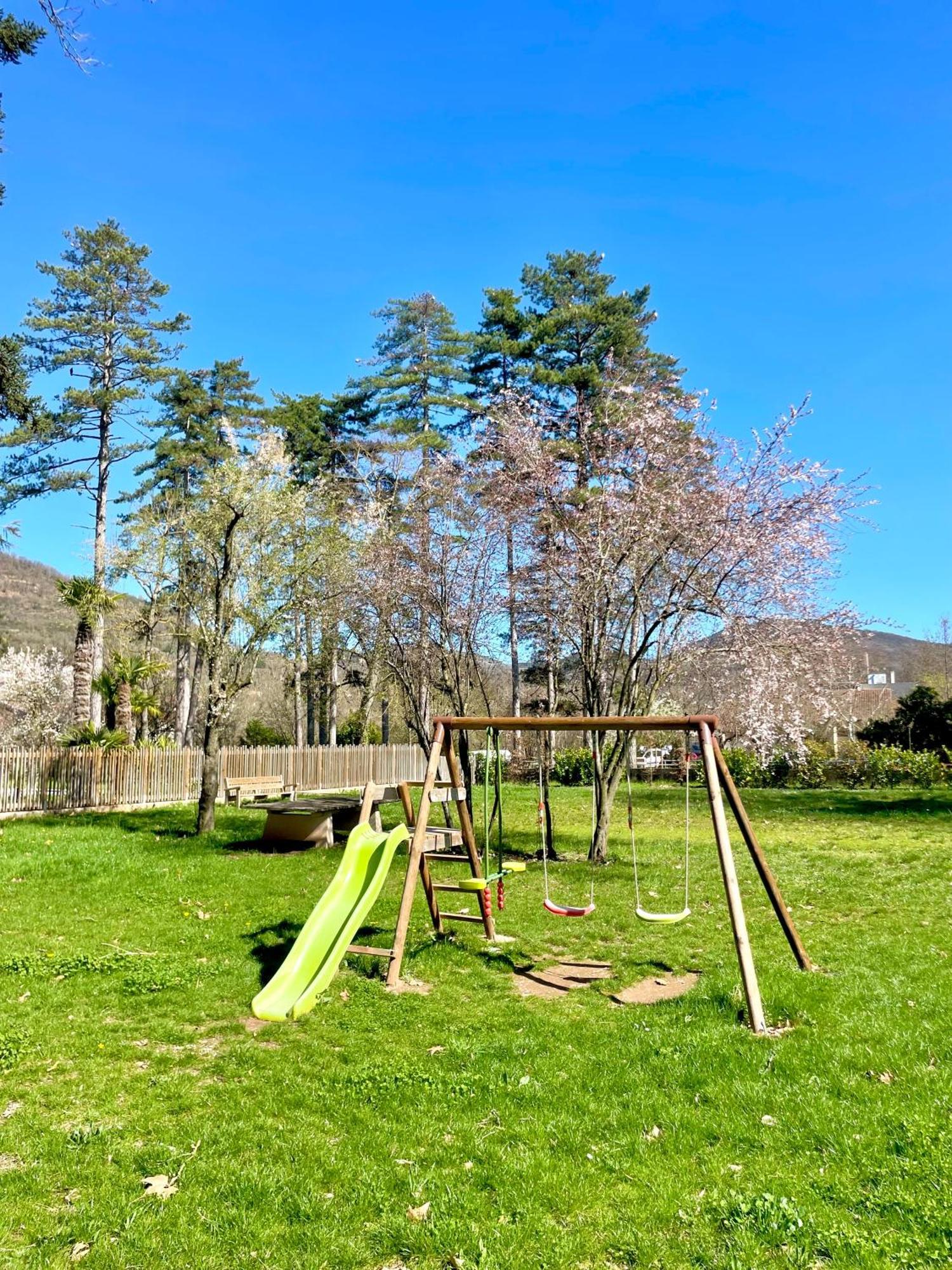 Domaine Le Vaxergues Apartment Saint-Affrique Luaran gambar